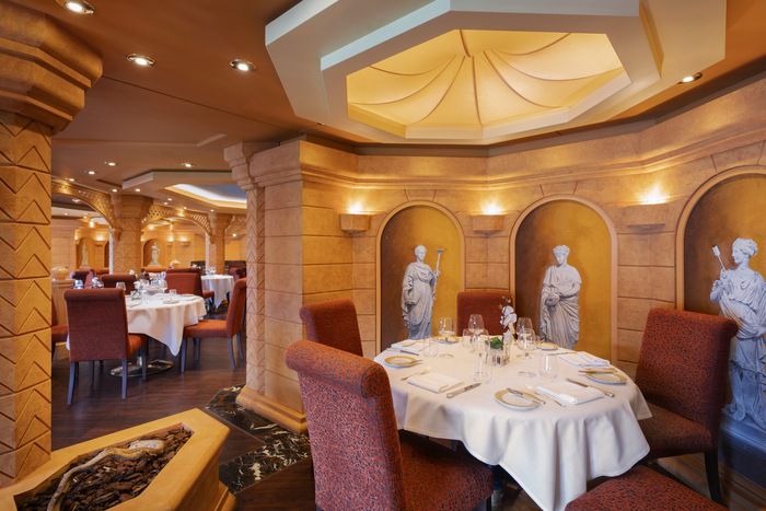 Restaurants, Bars & Cafés on MSC Divina